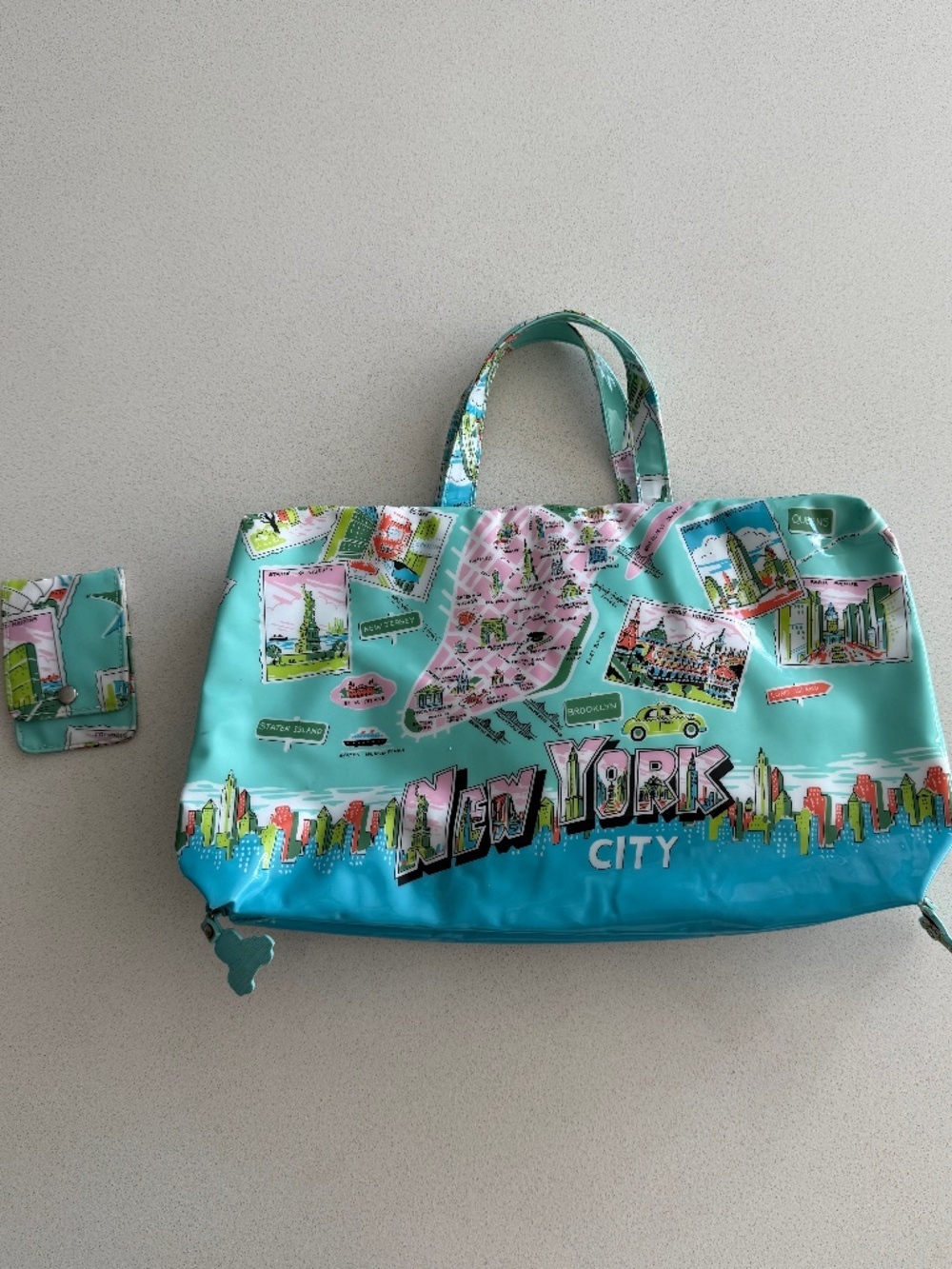 Nick&Nora New York City Toiletry Bag Cosmetic Travel Organizer Matching Nail Kit